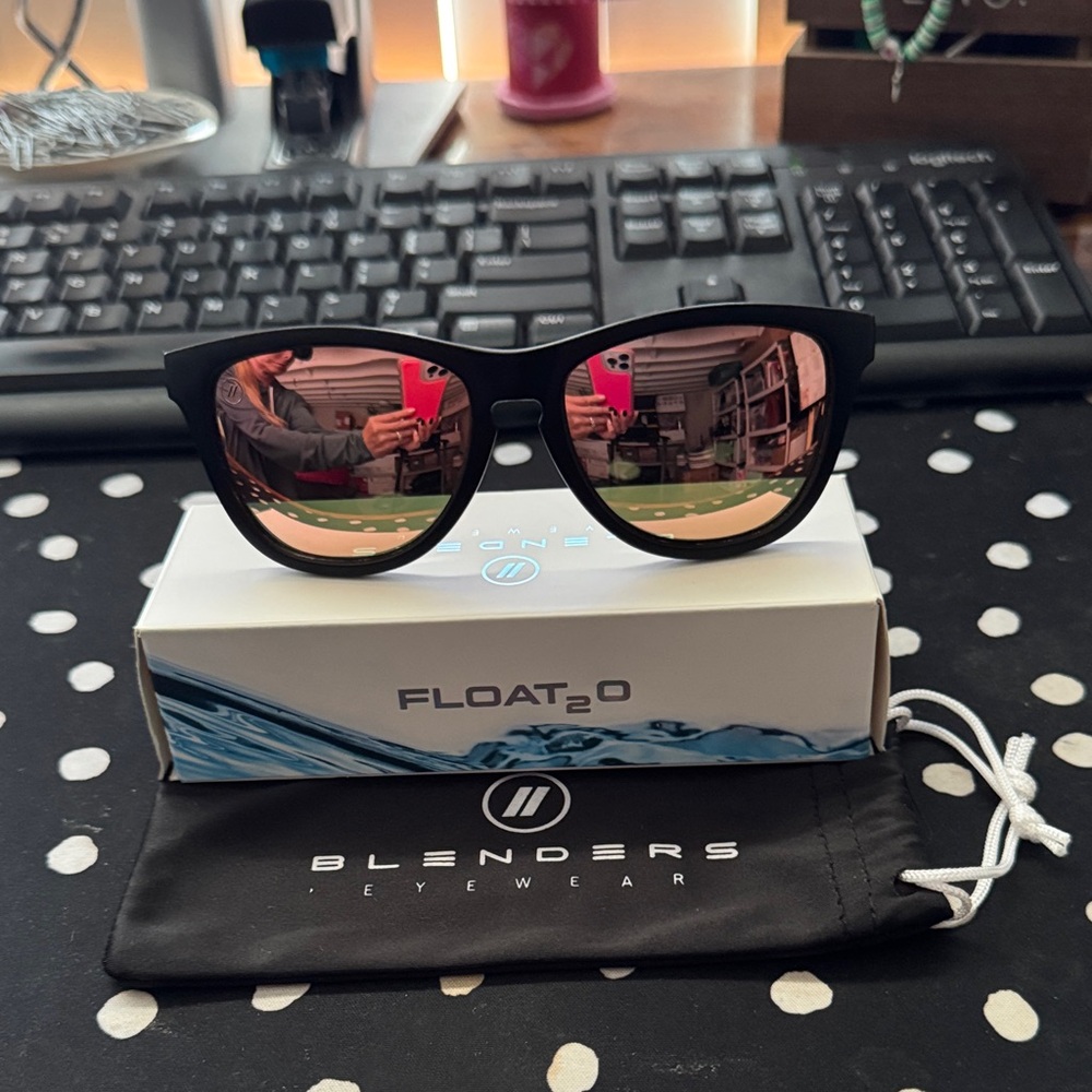 Blenders Float2O Black Sunglasses with orange Lenses. #Salty punch